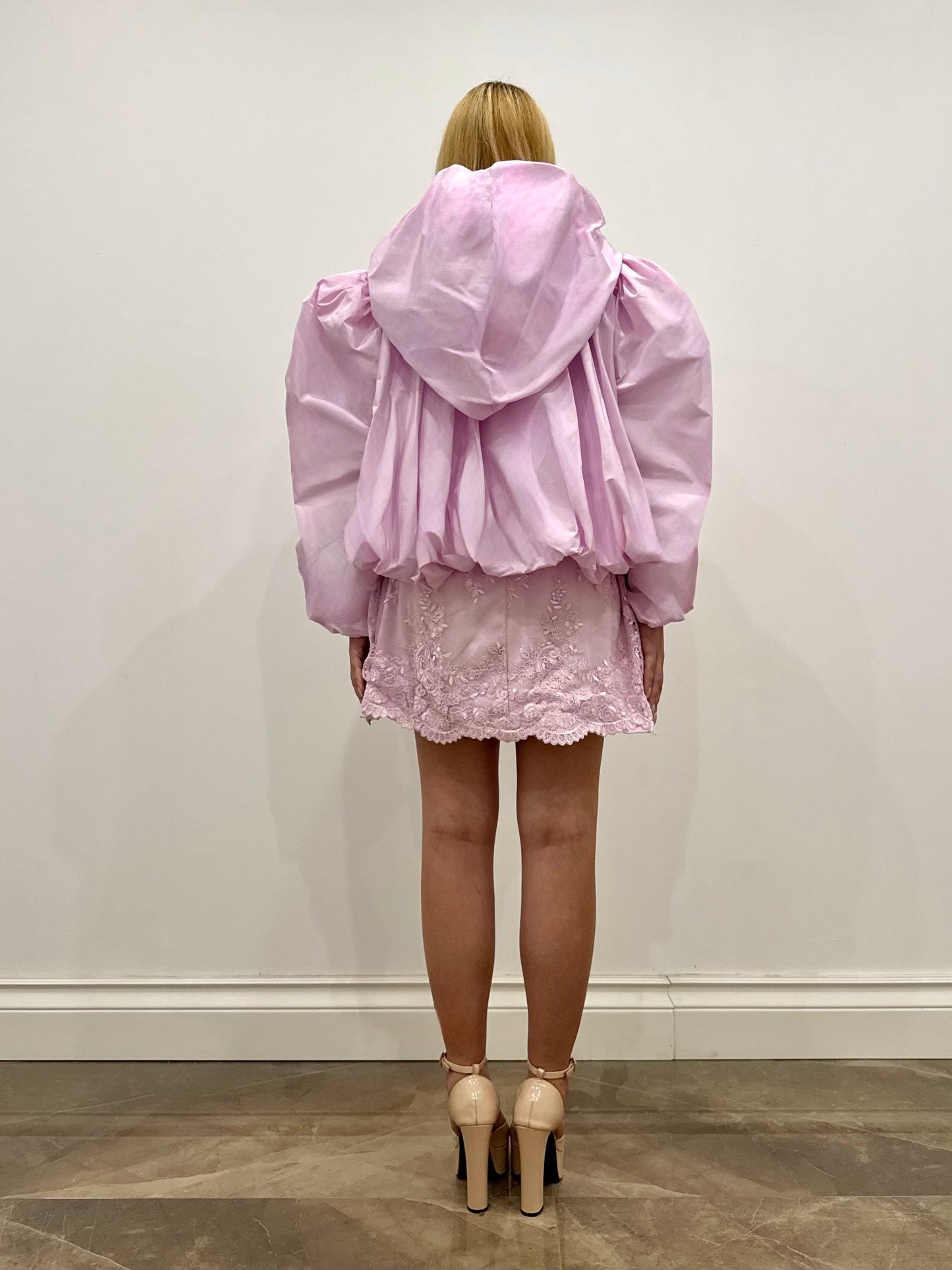 SHORT PINK CAPE