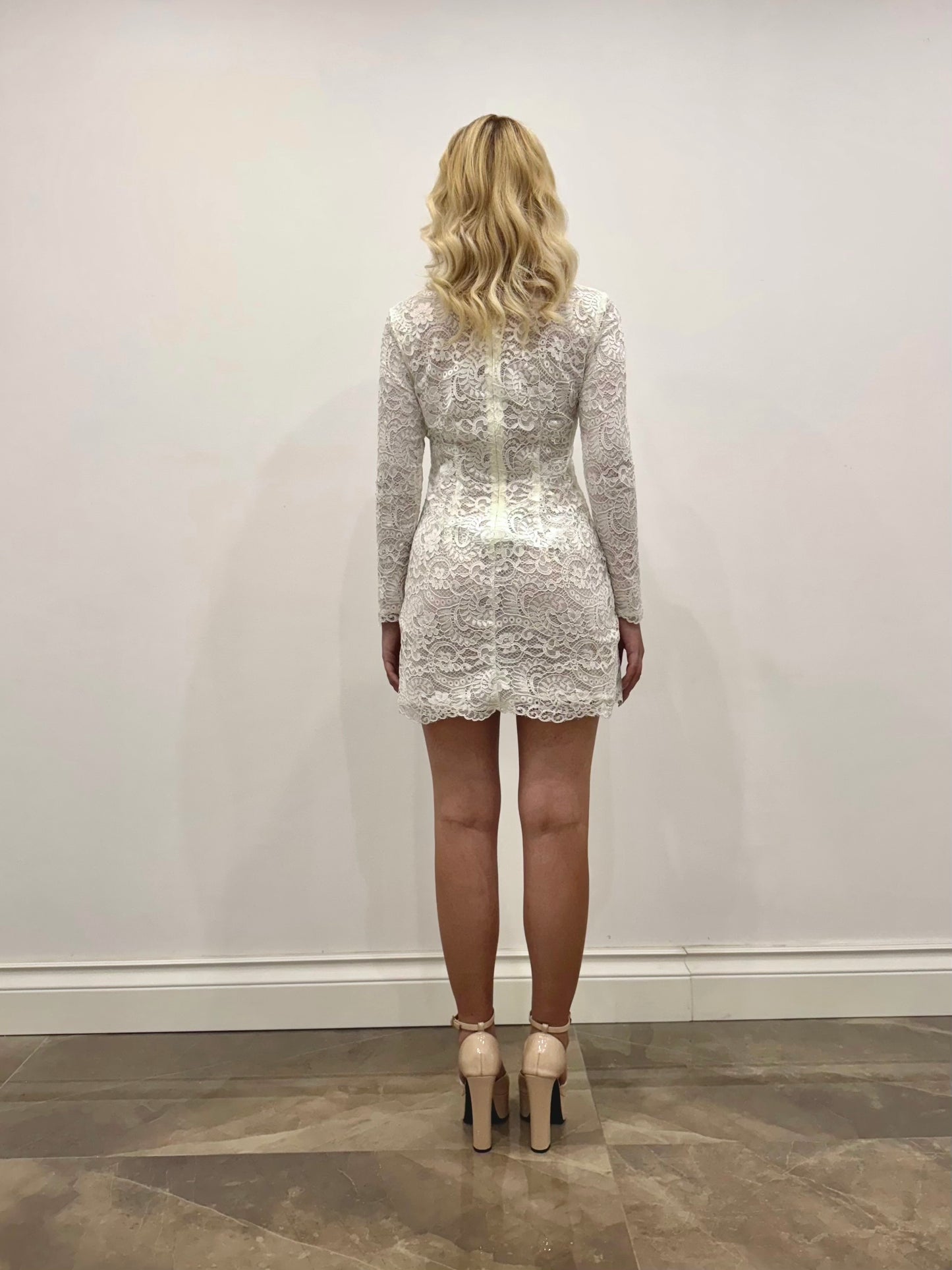 WHITE SHORT CRYSTAL DRESS