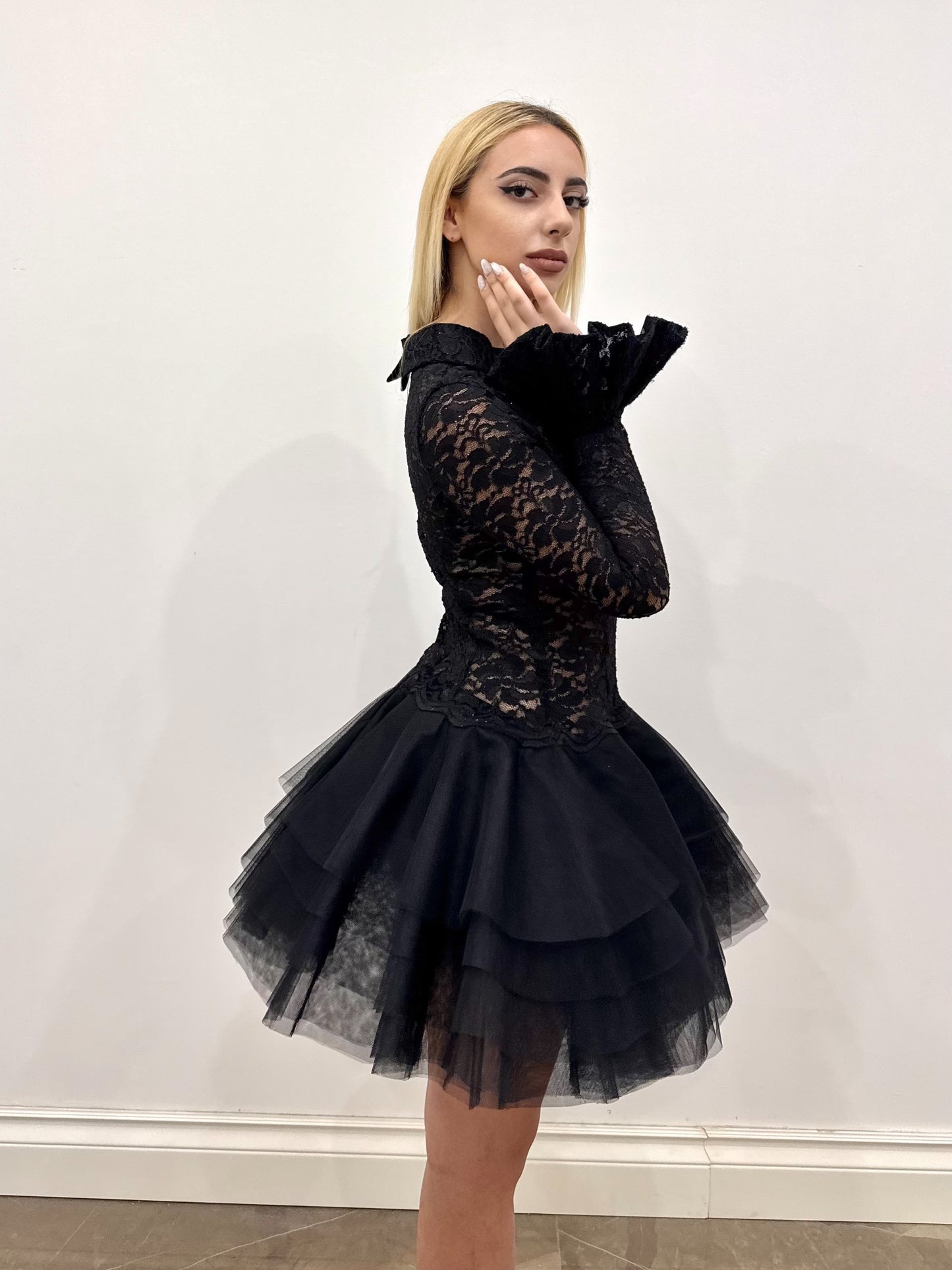 BLACK LACE DRESS